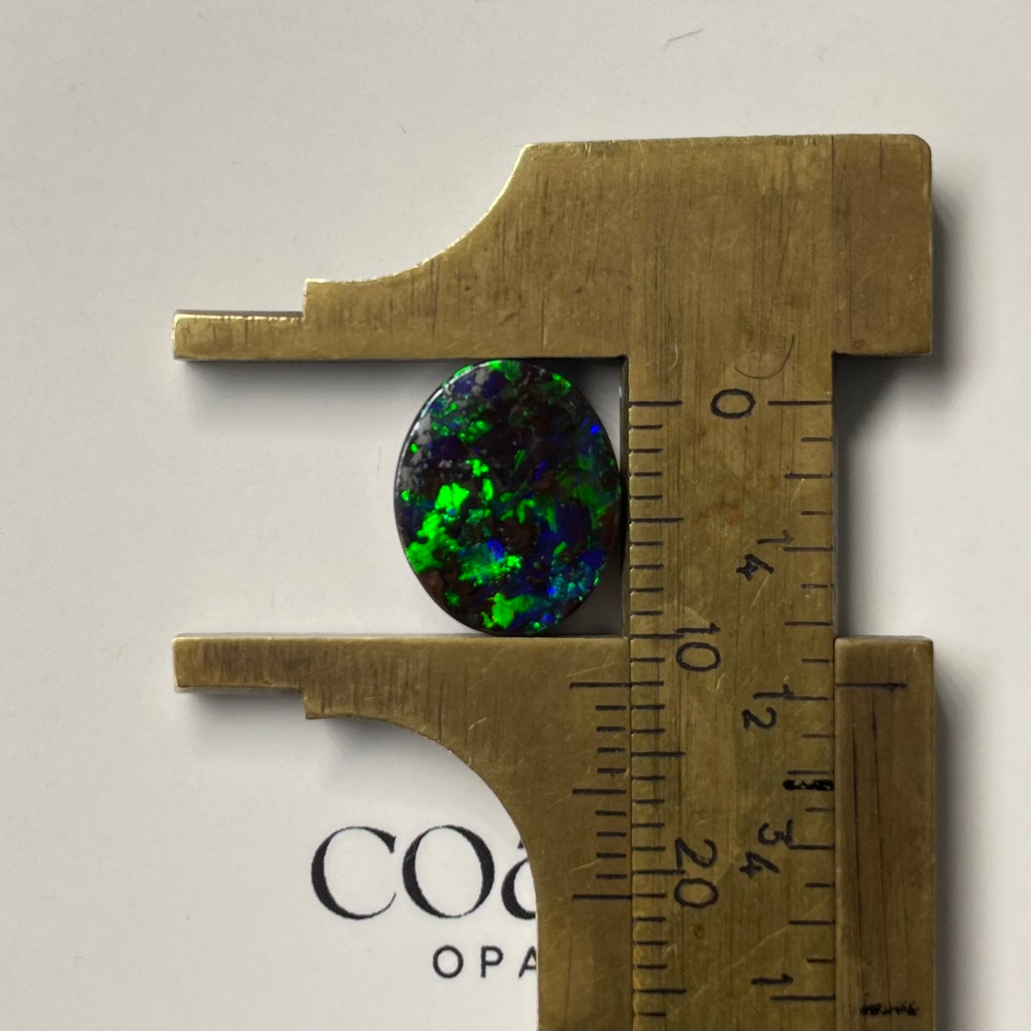 Green calibrated boulder opal 3.90ct