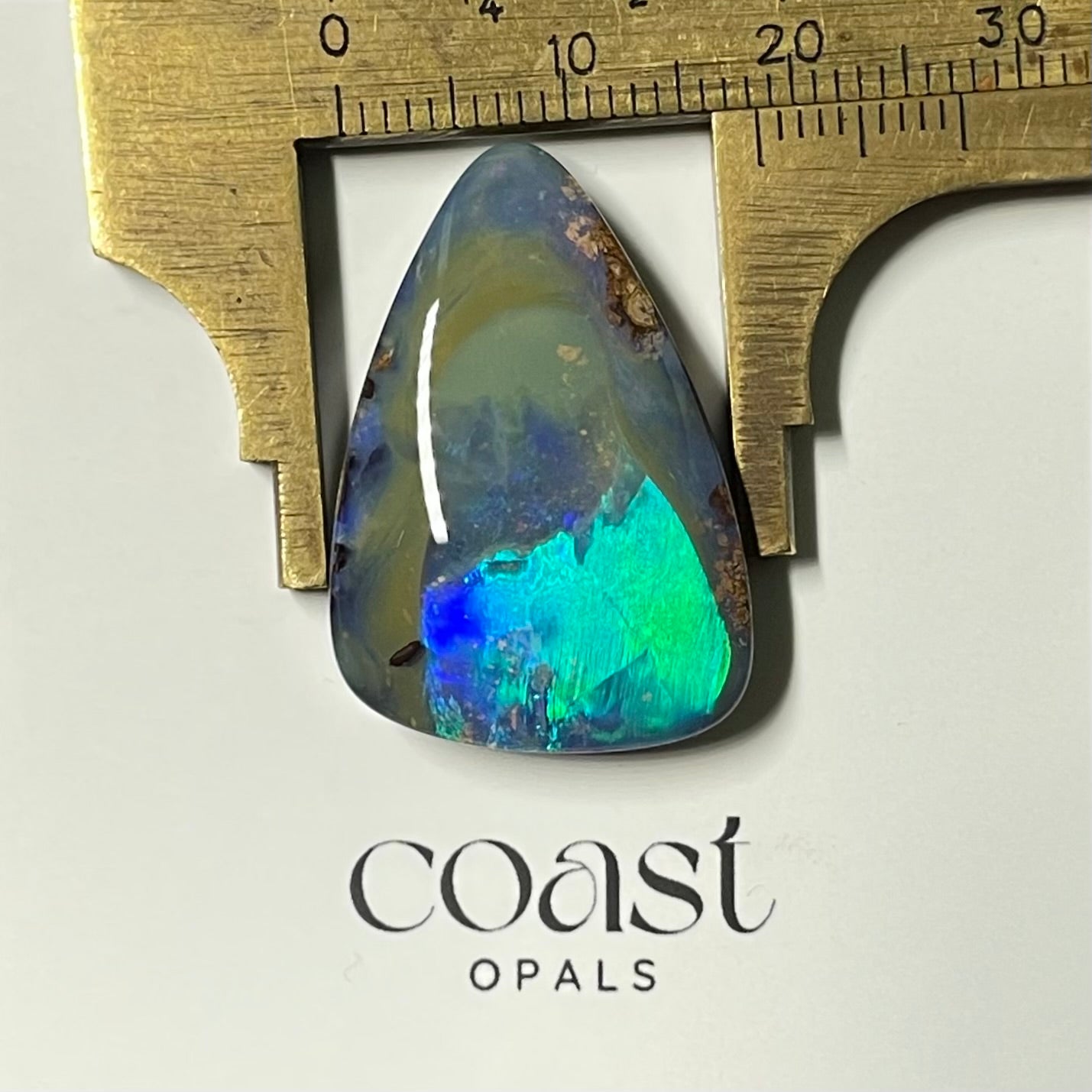 Freeform - drop, Large blue-green boulder opal 27.4ct