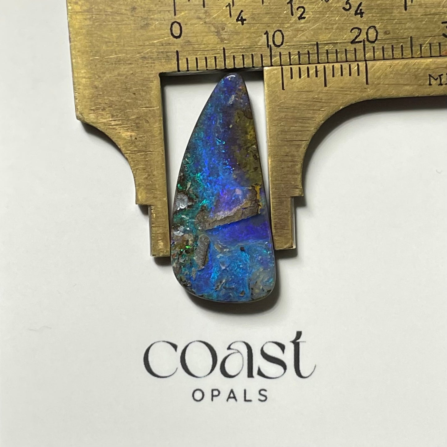Freeform - triangle blue picture boulder opal 8.9ct