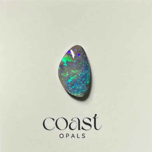 Freeform - triangle Green-blue boulder opal 6.5ct