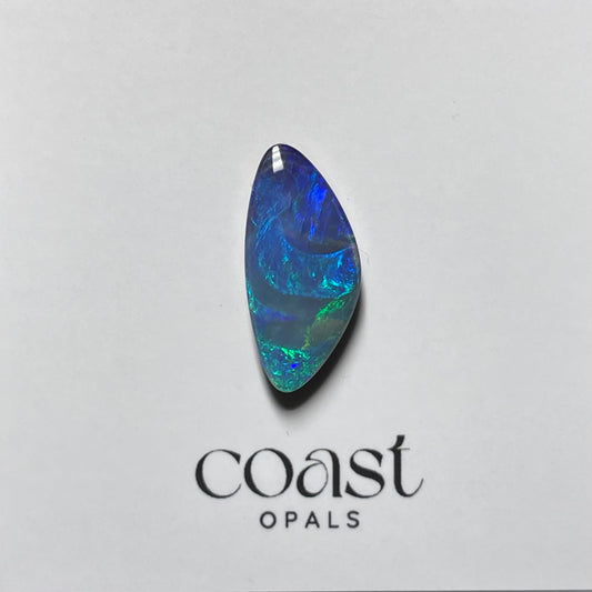 Freeform - triangle blue-green boulder opal 7.1ct