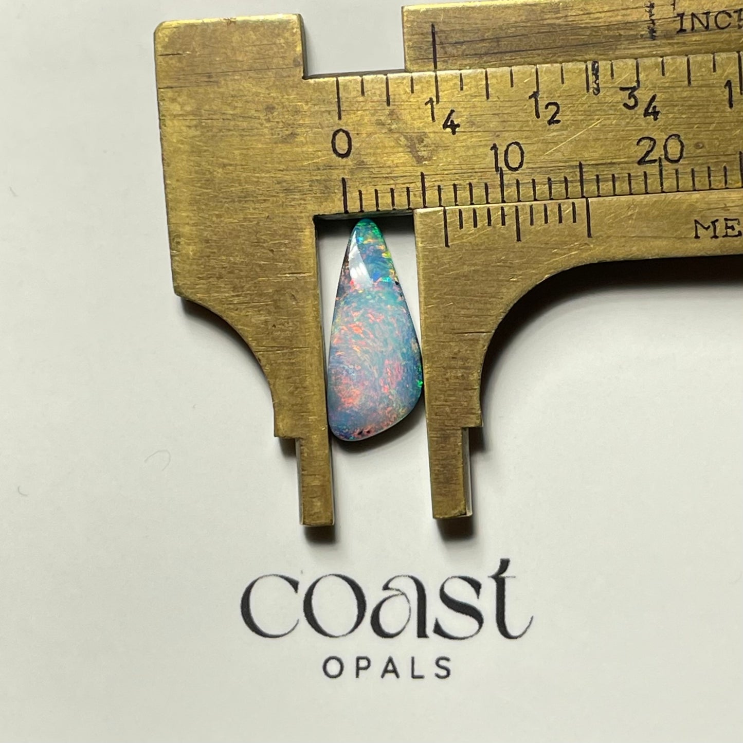 Freeform - triangle, Pink pastel boulder opal 2.5ct