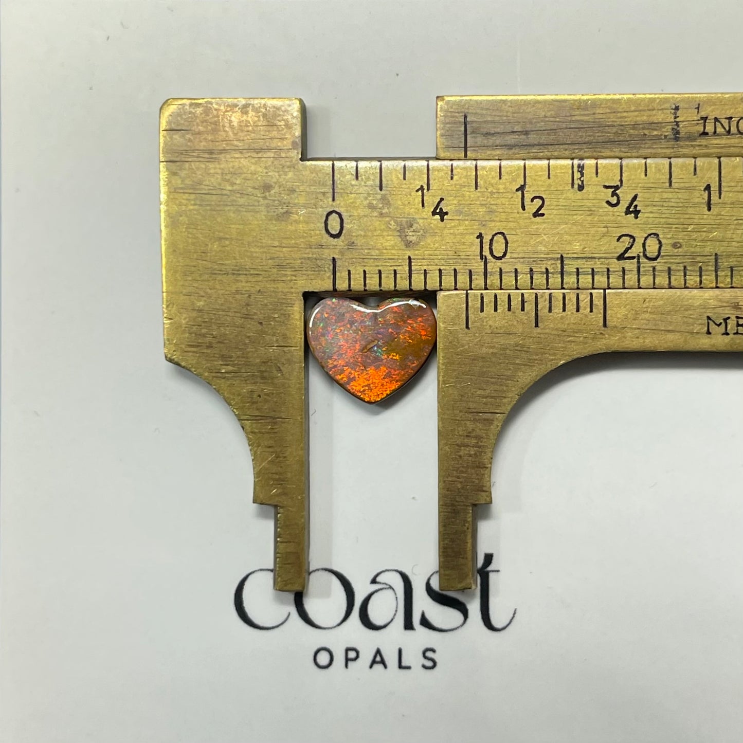 Deep pink boulder opal heart 1.40ct
